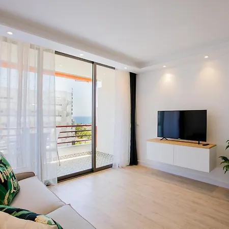 Stylish & Modern 2 Bedroom In Olympia Playa Americas