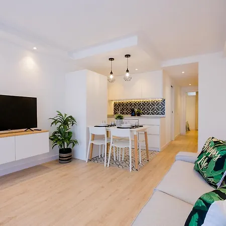 Apartment Stylish & Modern 2 Bedroom In Olympia Playa Americas *