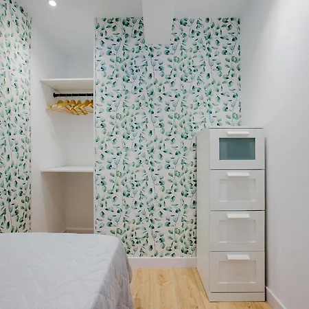 Stylish & Modern 2 Bedroom In Olympia Playa Americas